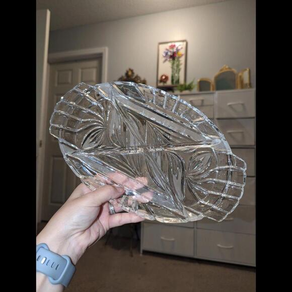 Vintage Crystal Serving Platter-Heavy! - Picture 8 of 9